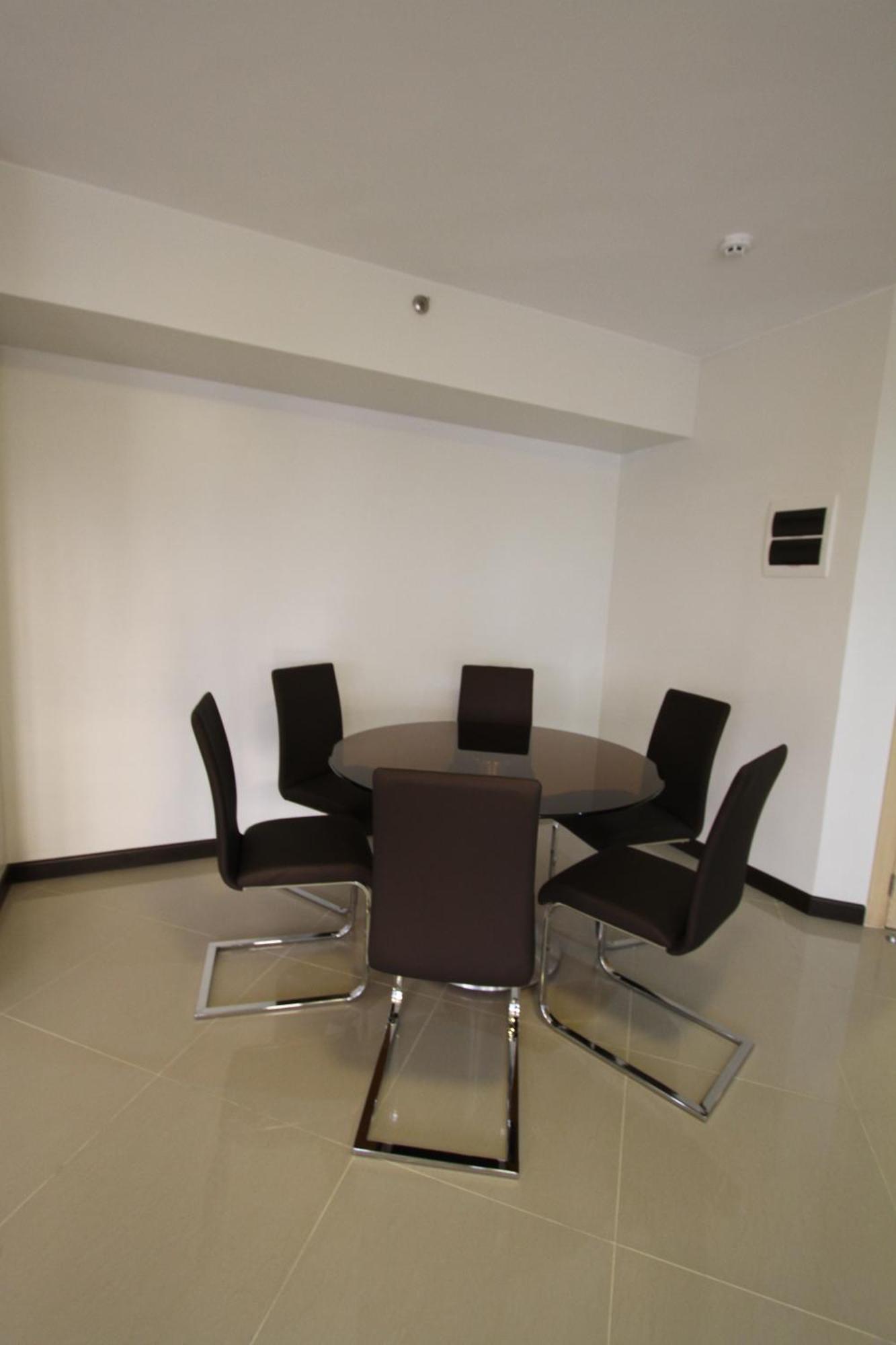 Extremeli Suites Manila Powered By Cocotel Δωμάτιο φωτογραφία
