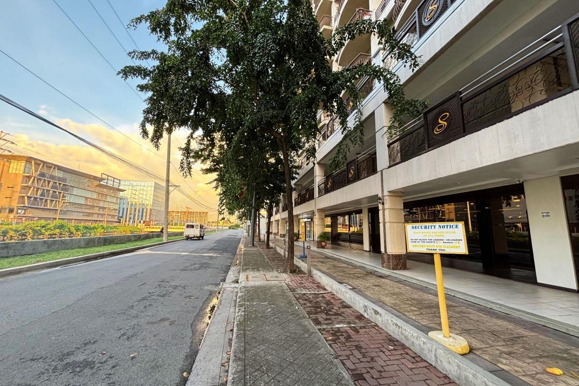 Extremeli Suites Manila Powered By Cocotel Εξωτερικό φωτογραφία