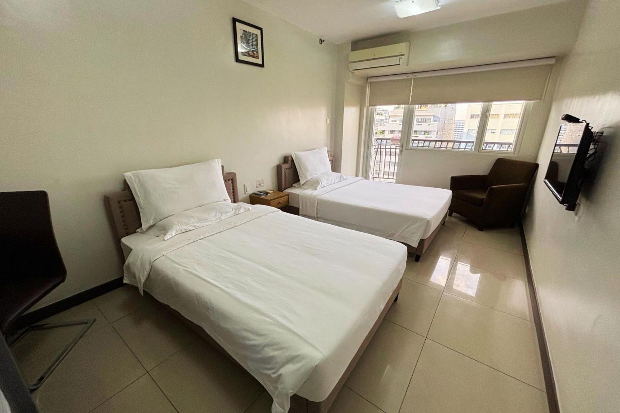 Extremeli Suites Manila Powered By Cocotel Εξωτερικό φωτογραφία