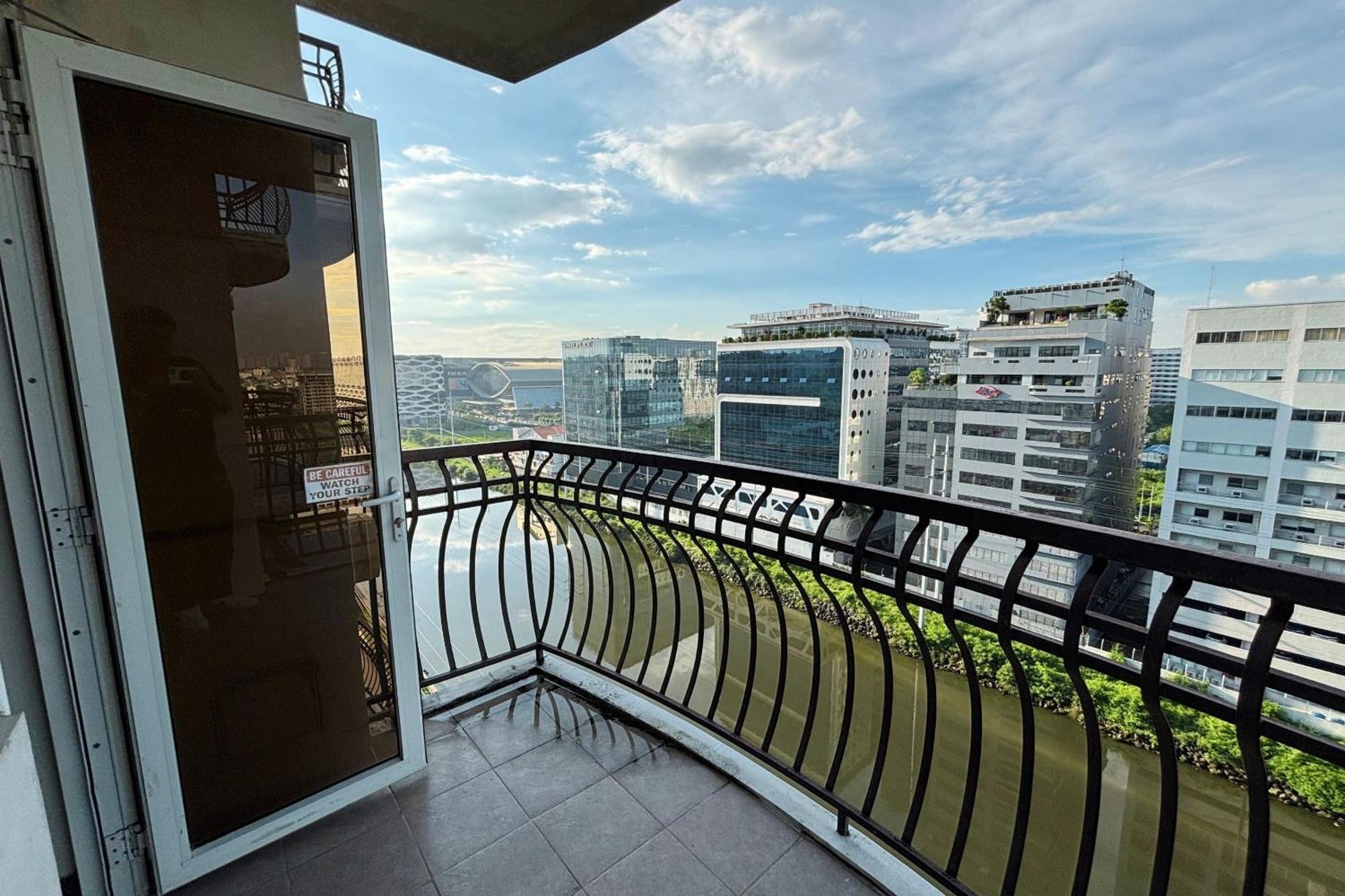 Extremeli Suites Manila Powered By Cocotel Εξωτερικό φωτογραφία