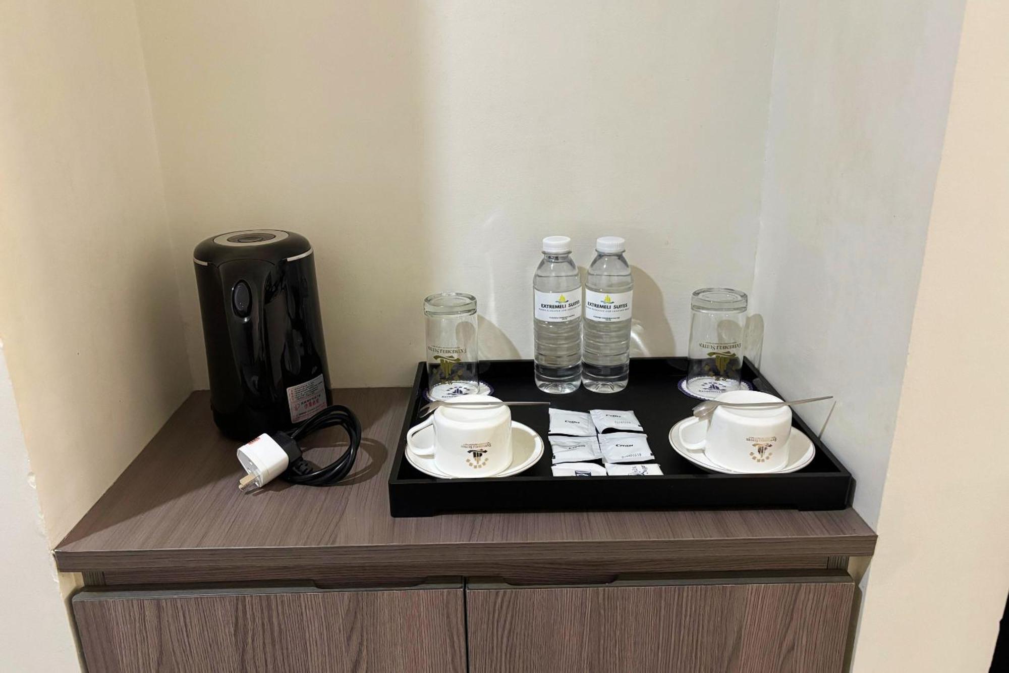 Extremeli Suites Manila Powered By Cocotel Εξωτερικό φωτογραφία