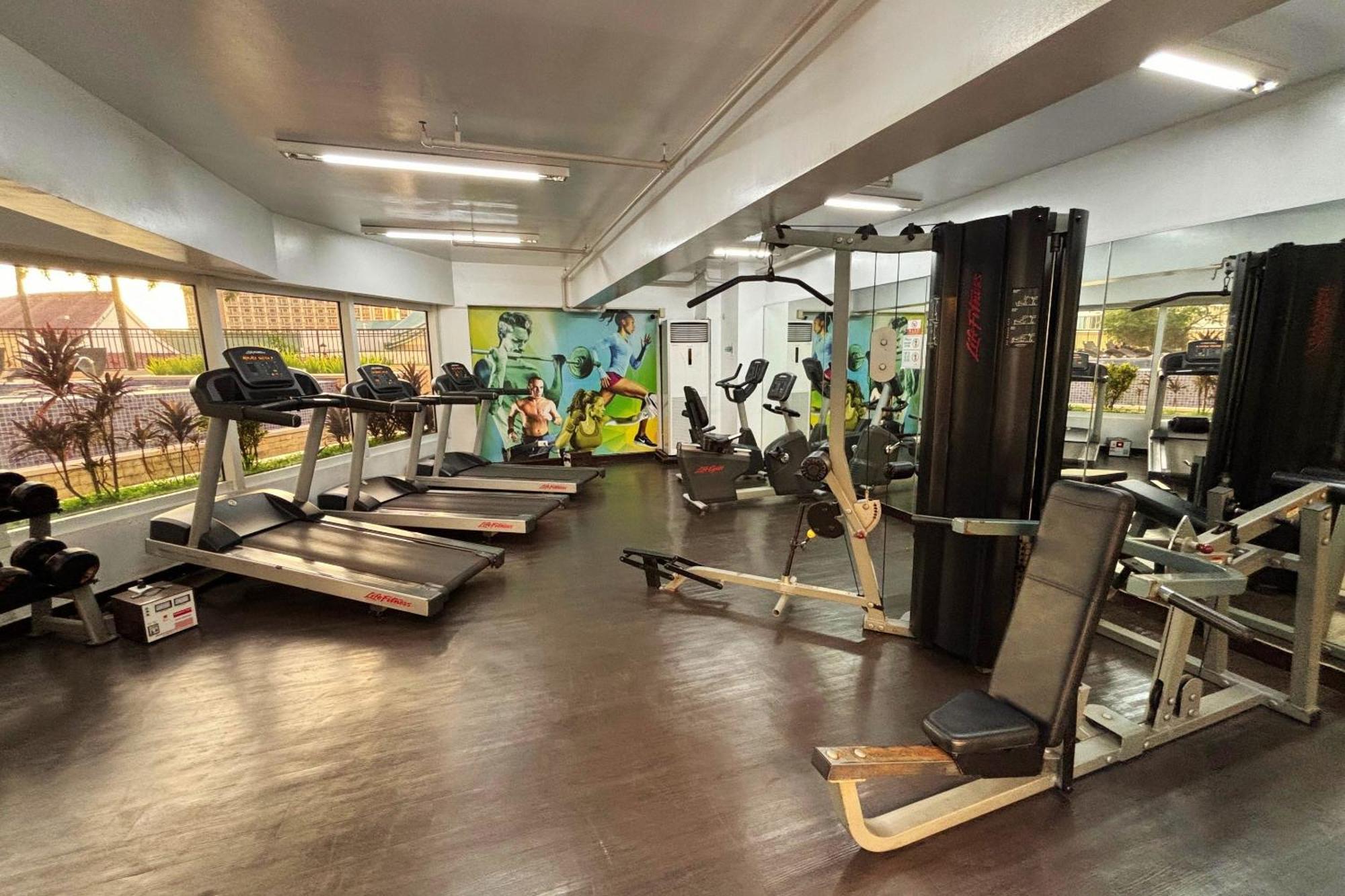 Extremeli Suites Manila Powered By Cocotel Εξωτερικό φωτογραφία