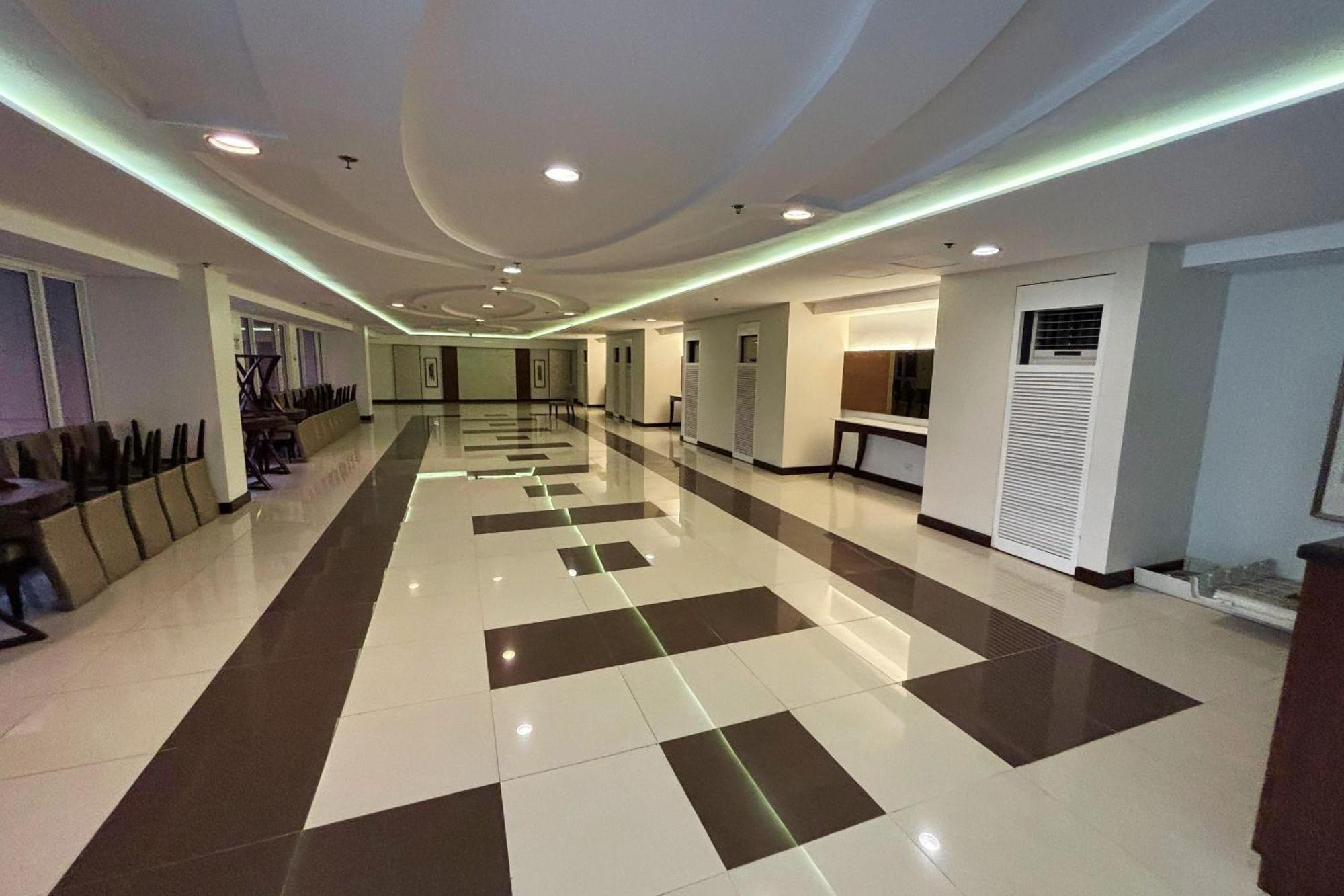 Extremeli Suites Manila Powered By Cocotel Εξωτερικό φωτογραφία
