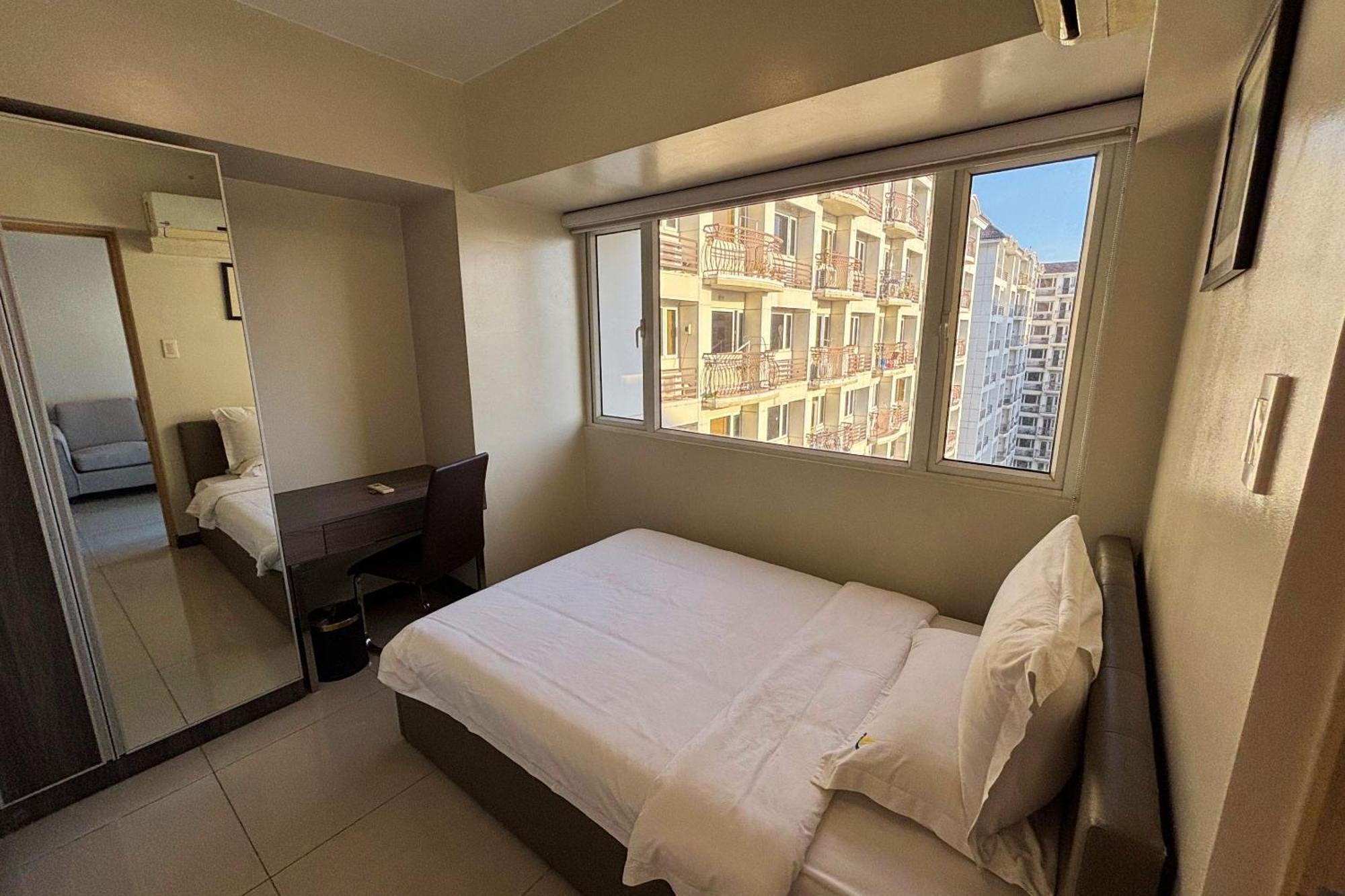 Extremeli Suites Manila Powered By Cocotel Εξωτερικό φωτογραφία