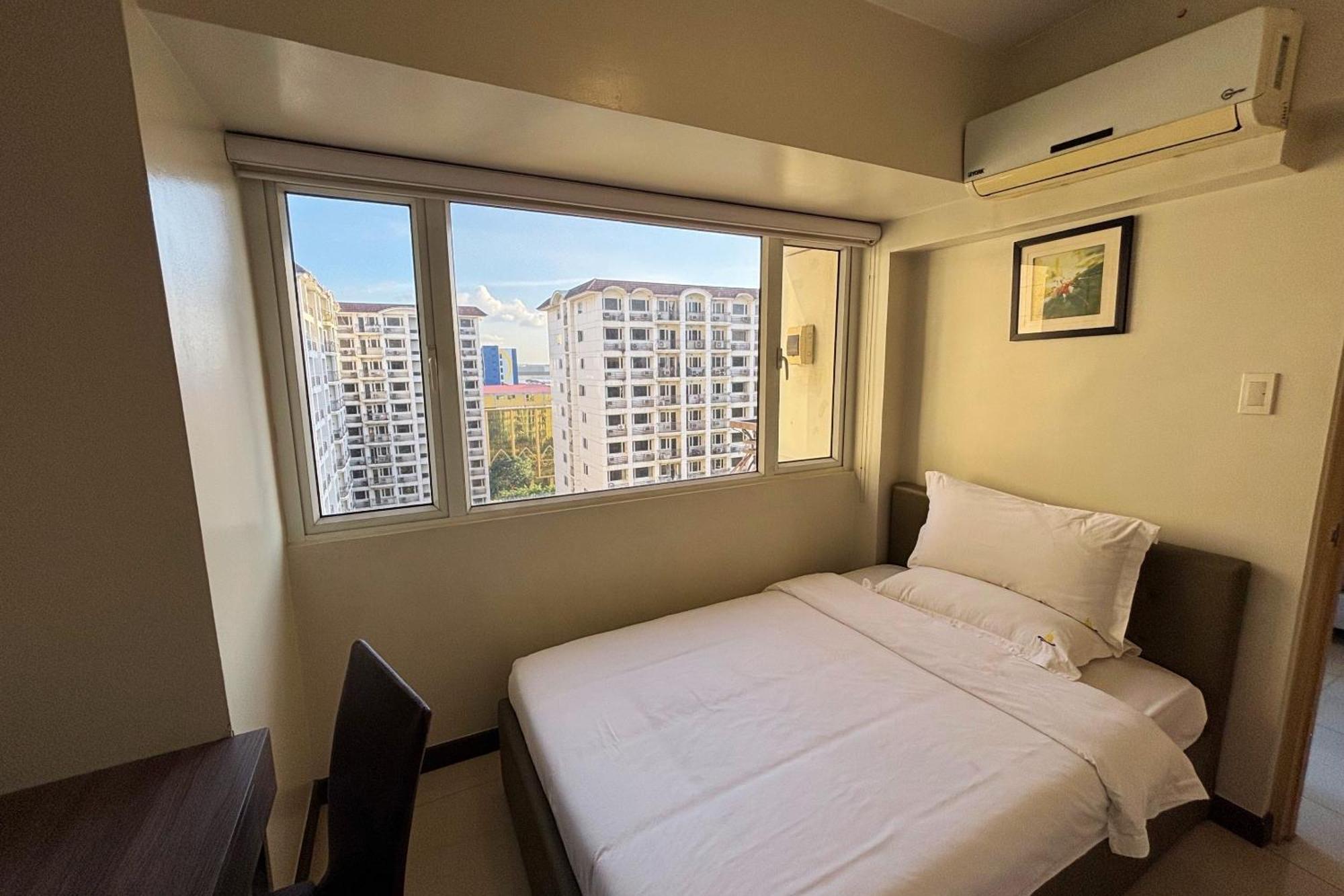 Extremeli Suites Manila Powered By Cocotel Εξωτερικό φωτογραφία
