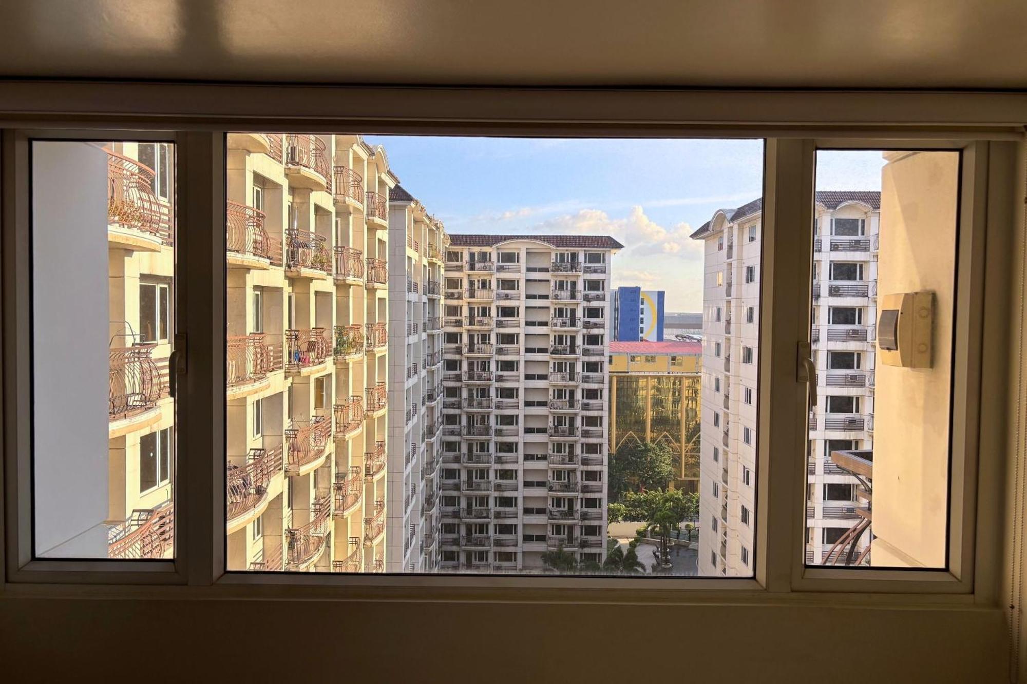 Extremeli Suites Manila Powered By Cocotel Εξωτερικό φωτογραφία