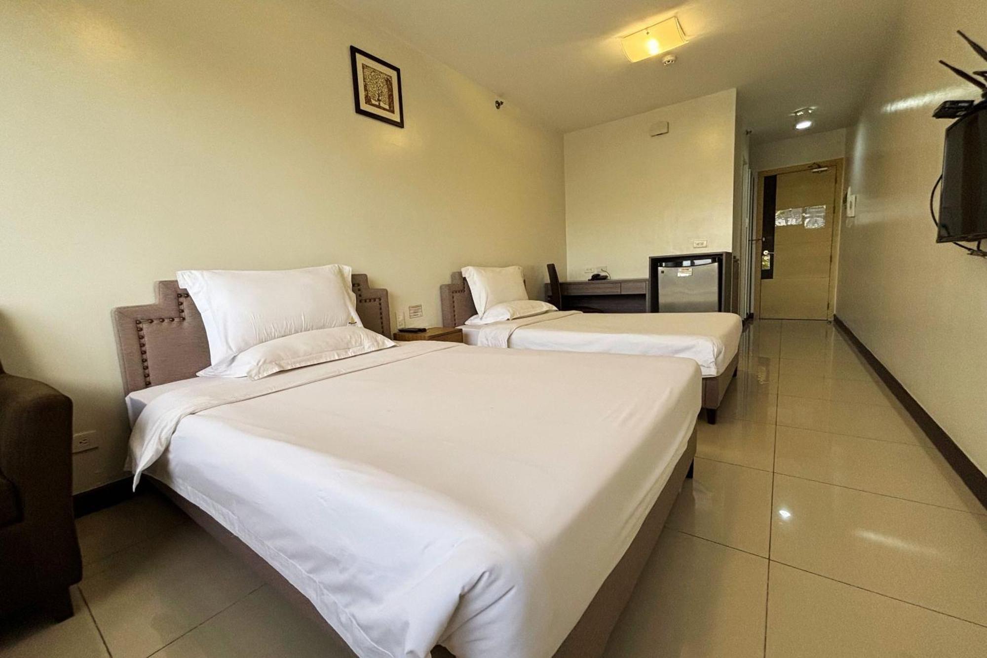 Extremeli Suites Manila Powered By Cocotel Εξωτερικό φωτογραφία