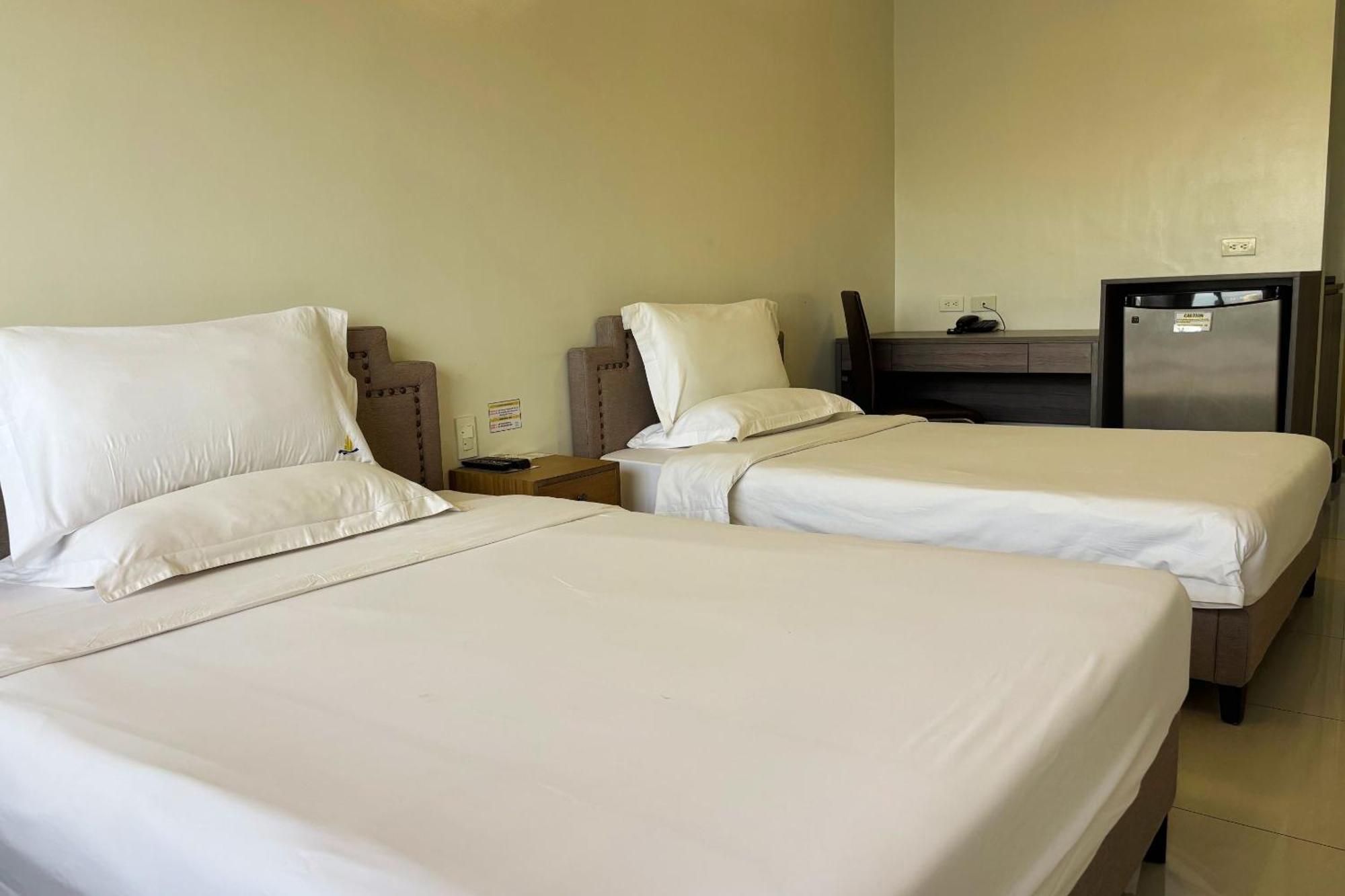 Extremeli Suites Manila Powered By Cocotel Εξωτερικό φωτογραφία